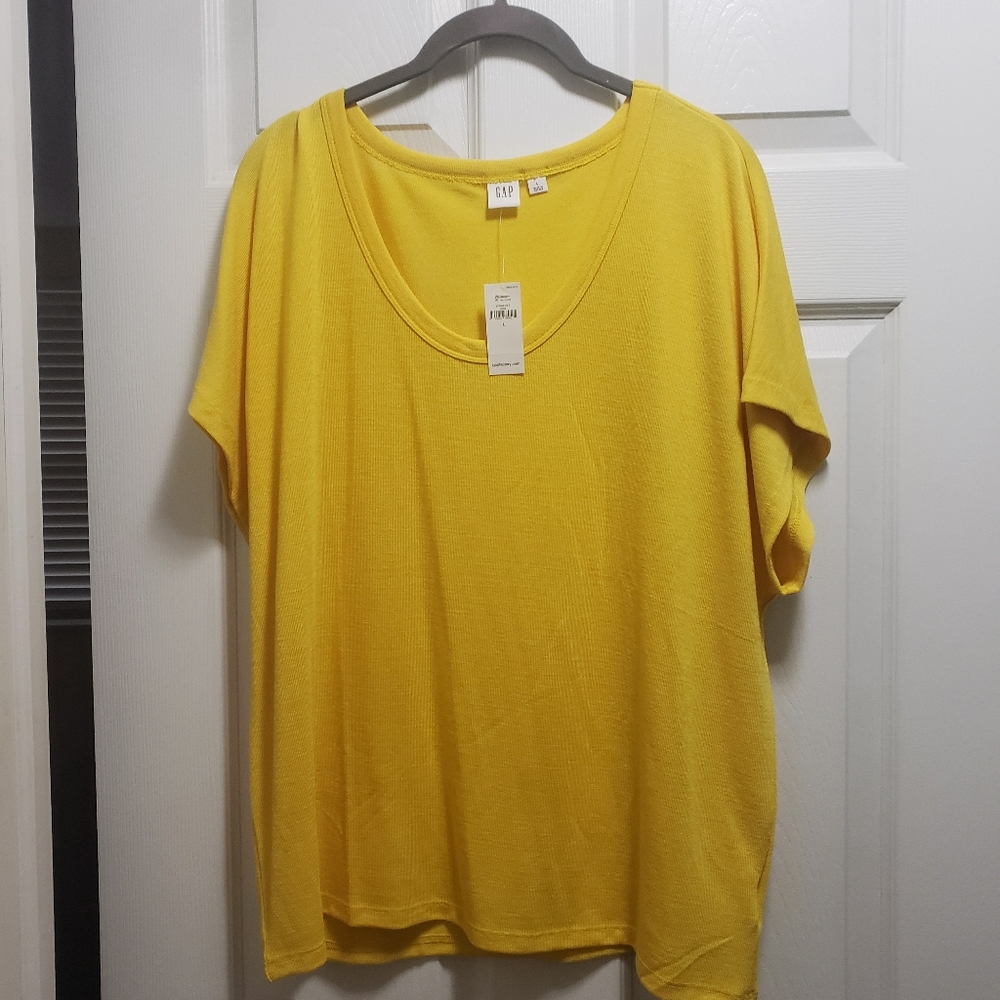 BRAND NEW! GAP Dolman T-shirt in Large